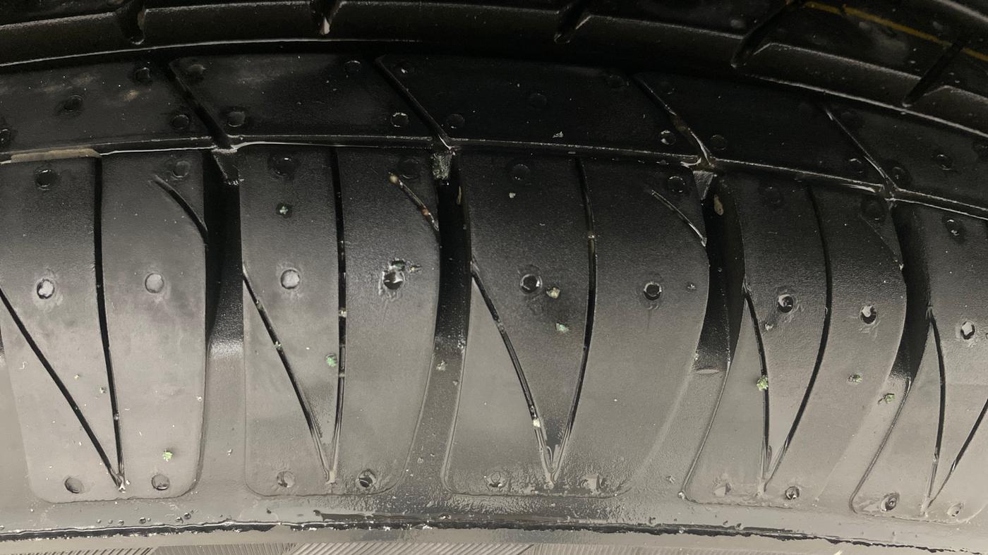 2020 KIA SONET GTX PLUS 1.5 AT, Diesel, Automatic, 60,654 km, Left Rear Tyre Tread