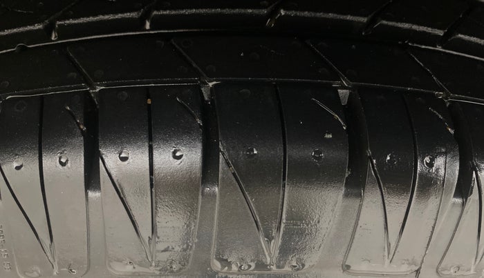 2020 KIA SONET GTX PLUS 1.5 AT, Diesel, Automatic, 60,654 km, Left Front Tyre Tread