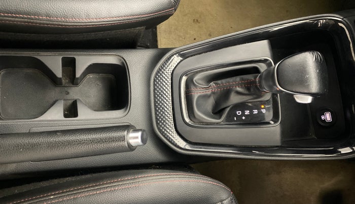 2020 KIA SONET GTX PLUS 1.5 AT, Diesel, Automatic, 60,654 km, Gear Lever