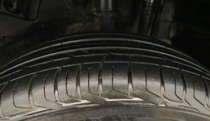 2023 Tata NEXON XM PLUS SUNROOF PETROL, Petrol, Manual, 24,003 km, Left Rear Tyre Tread