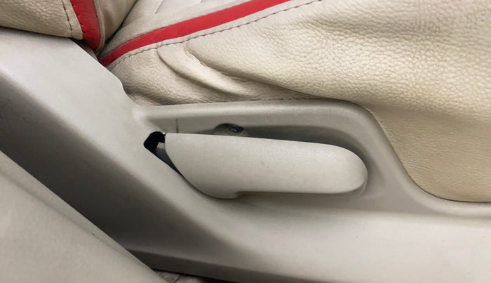 2014 Maruti Swift Dzire VXI, Petrol, Manual, 57,978 km, Driver Side Adjustment Panel