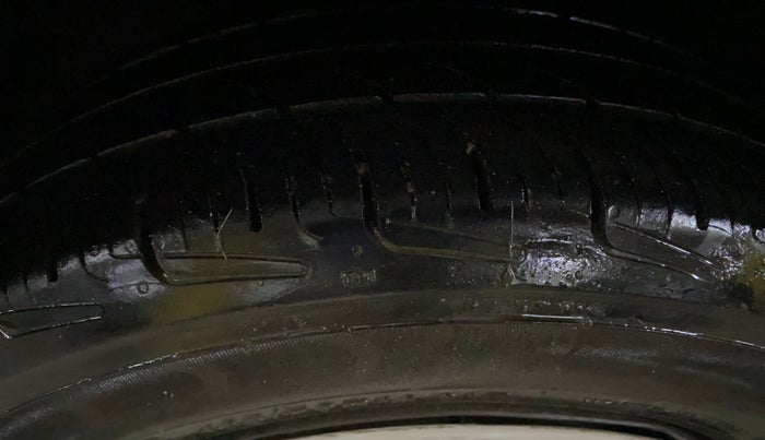 2016 Renault Pulse RXL PETROL, Petrol, Manual, 69,121 km, Right Rear Tyre Tread