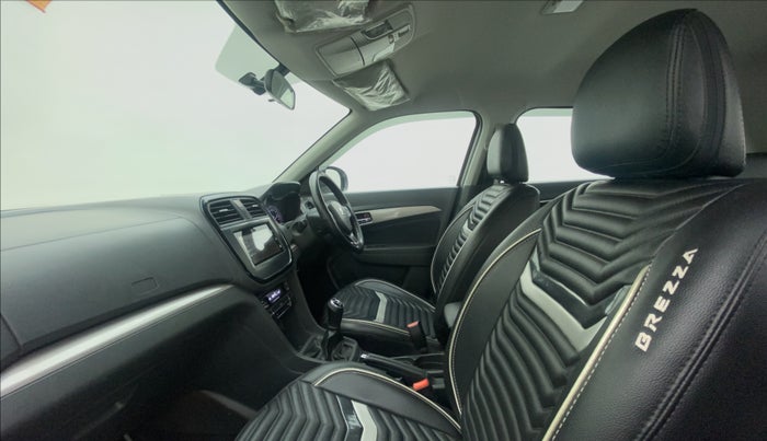 2017 Maruti Vitara Brezza ZDI PLUS, Diesel, Manual, 58,616 km, Right Side Front Door Cabin