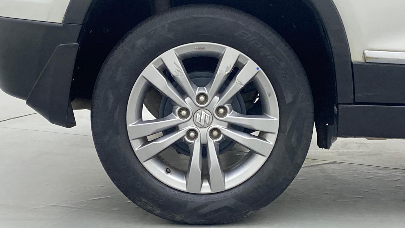 2017 Maruti Vitara Brezza ZDI PLUS, Diesel, Manual, 58,616 km, Right Rear Wheel