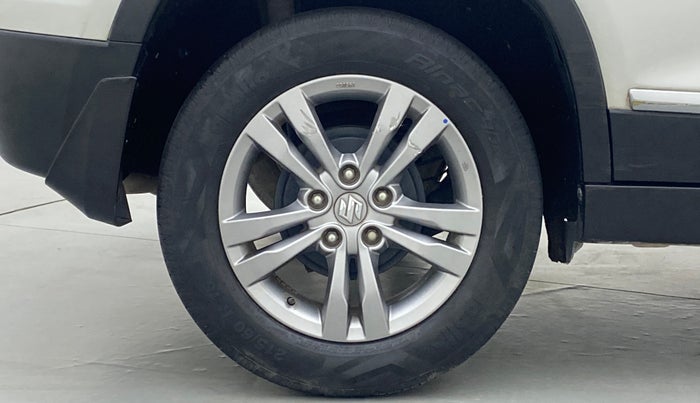 2017 Maruti Vitara Brezza ZDI PLUS, Diesel, Manual, 58,616 km, Right Rear Wheel