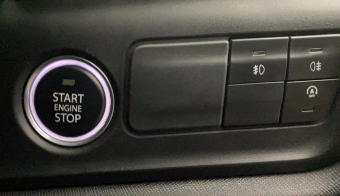 2022 Tata ALTROZ XZ PLUS PETROL DARK EDITION, Petrol, Manual, 33,678 km, Keyless Start/ Stop Button