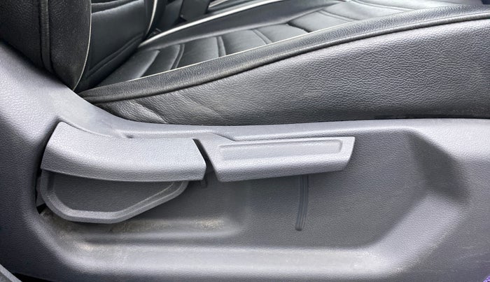 2020 Hyundai GRAND I10 NIOS SPORTZ PETROL, Petrol, Manual, 25,143 km, Driver Side Adjustment Panel