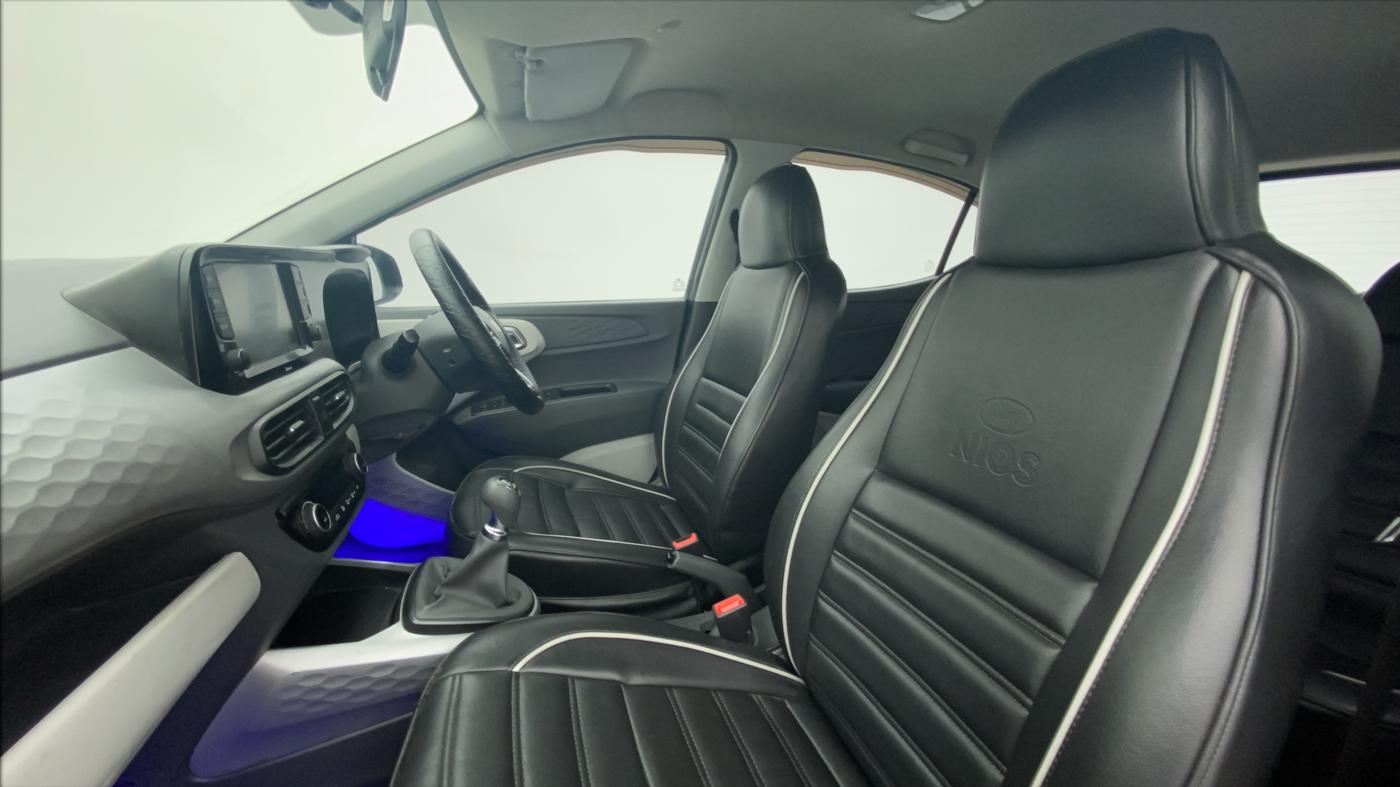 2020 Hyundai GRAND I10 NIOS SPORTZ PETROL, Petrol, Manual, 25,143 km, Right Side Front Door Cabin
