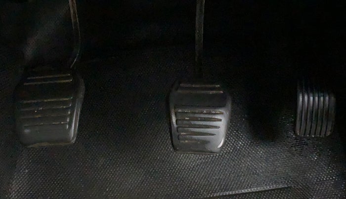 2021 Mahindra Scorpio S5, Diesel, Manual, 67,205 km, Pedals