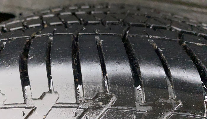 2021 Mahindra Scorpio S5, Diesel, Manual, 67,205 km, Right Rear Tyre Tread