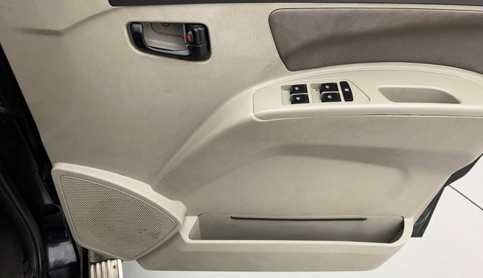 2021 Mahindra Scorpio S5, Diesel, Manual, 67,205 km, Driver Side Door Panels Control