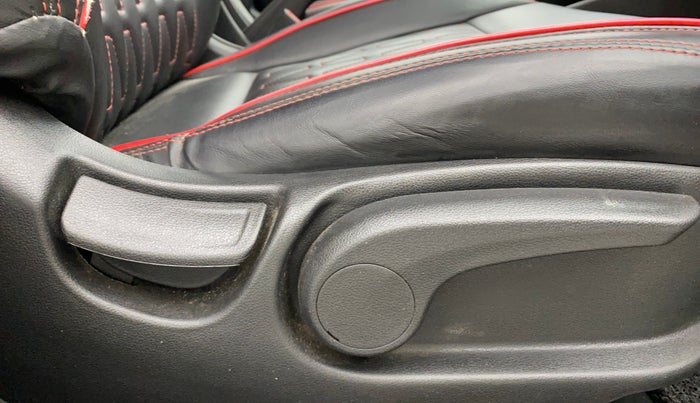 2017 Hyundai Verna 1.6 VTVT SX, Petrol, Manual, 59,816 km, Driver Side Adjustment Panel