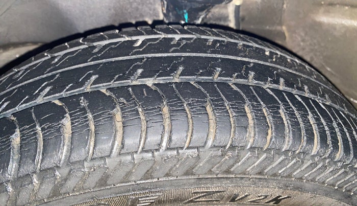 2017 Maruti Alto K10 VXI (O) AMT, Petrol, Automatic, 29,997 km, Left Front Tyre Tread