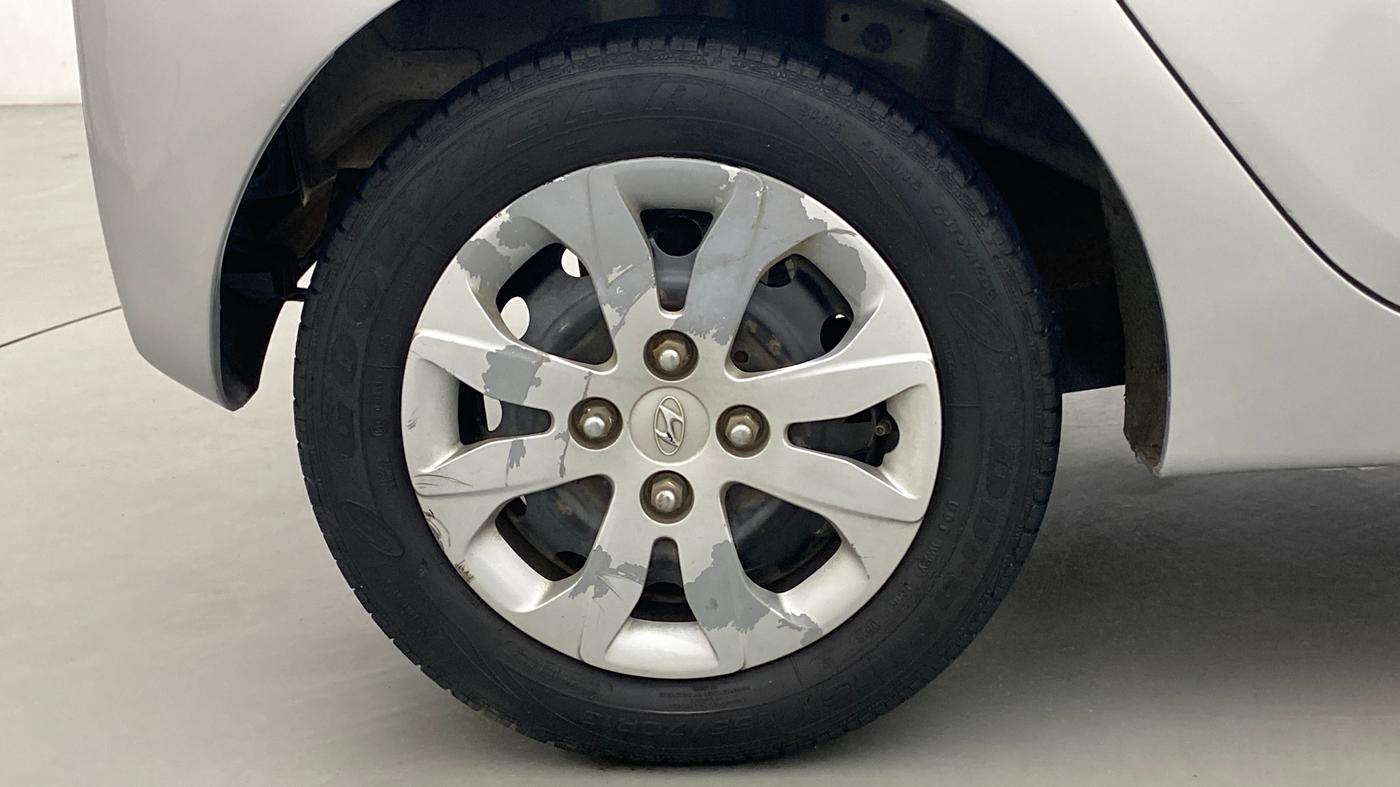 2016 Hyundai Eon MAGNA +, Petrol, Manual, 69,802 km, Right Rear Wheel