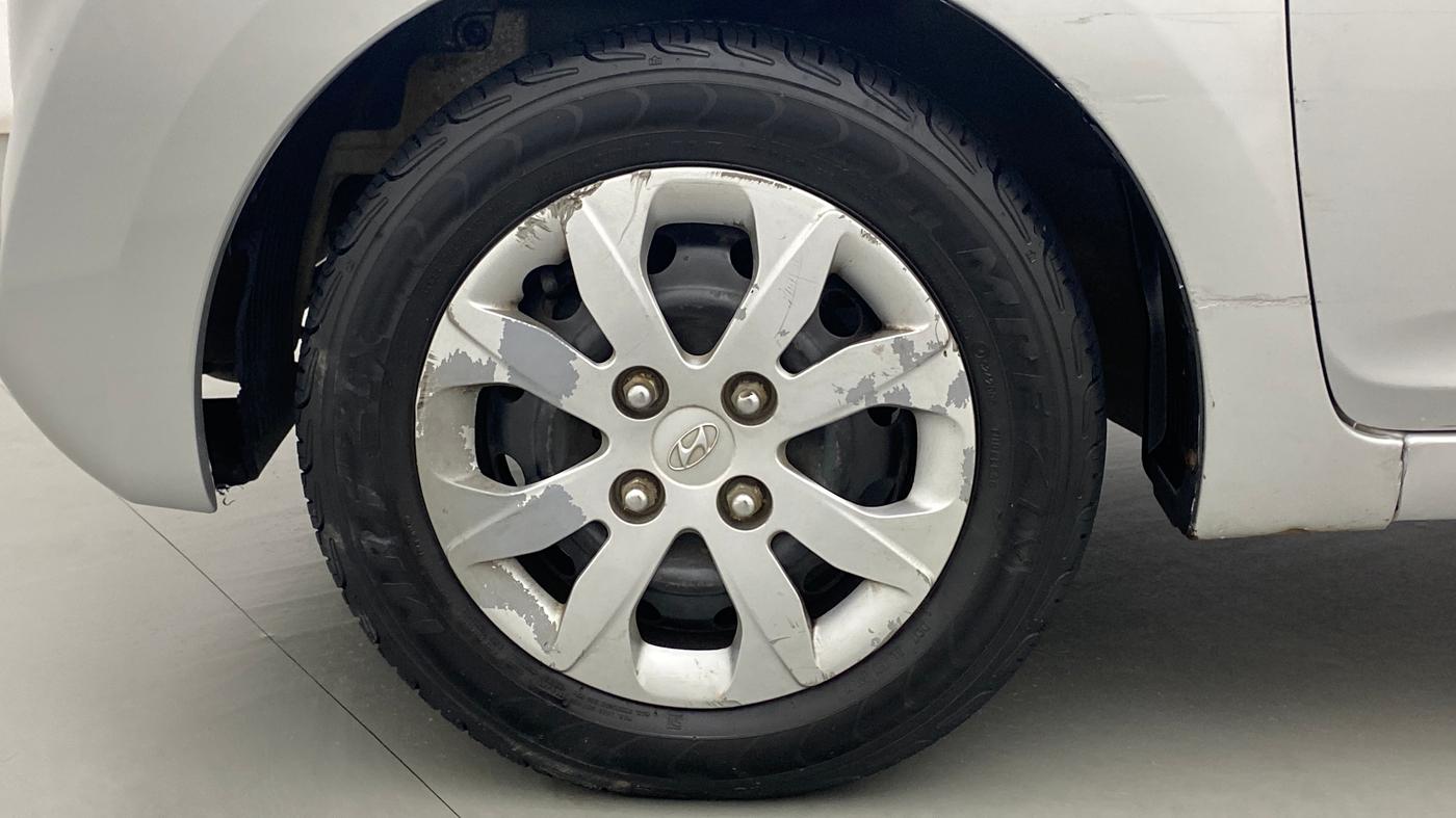 2016 Hyundai Eon MAGNA +, Petrol, Manual, 69,802 km, Left Front Wheel