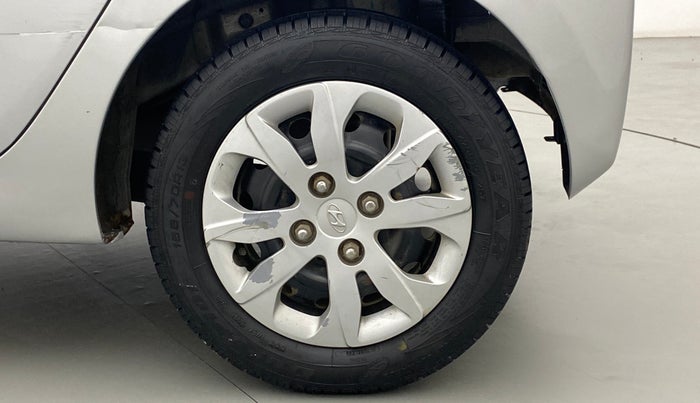 2016 Hyundai Eon MAGNA +, Petrol, Manual, 69,802 km, Left Rear Wheel