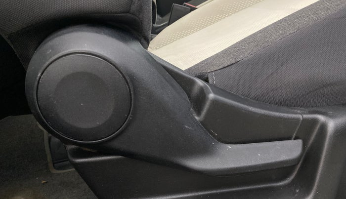 2022 Maruti New Wagon-R VXI 1.0, Petrol, Manual, 62,323 km, Driver Side Adjustment Panel