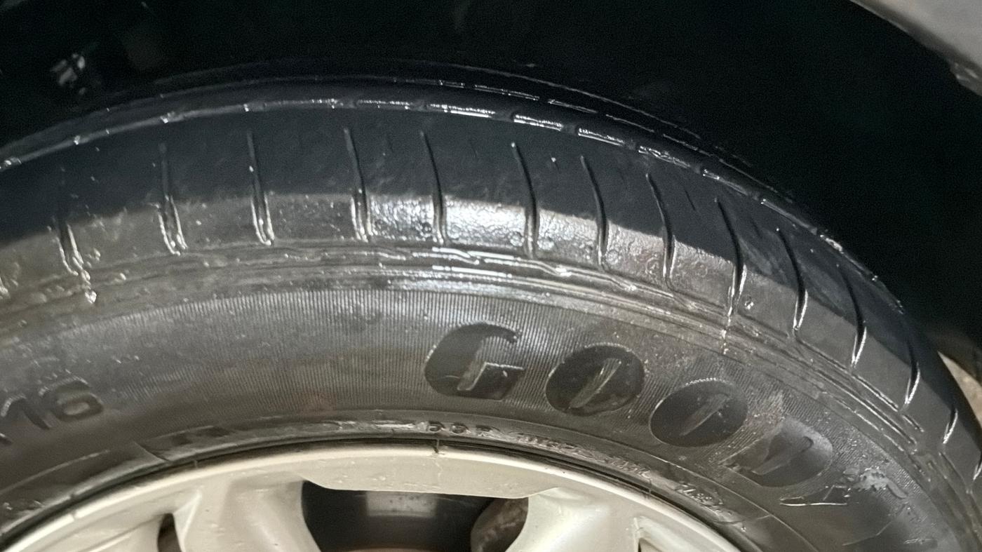 2016 Hyundai Creta S PLUS 1.6 AT DIESEL, Diesel, Automatic, 79,071 km, Right Front Tyre Tread