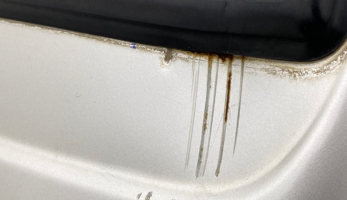 2018 Maruti Omni 5 STR, Petrol, Manual, 31,130 km, Bonnet (hood) - Slight discolouration