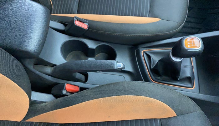 2015 Hyundai i20 Active 1.2 SX, Petrol, Manual, 40,482 km, Gear Lever