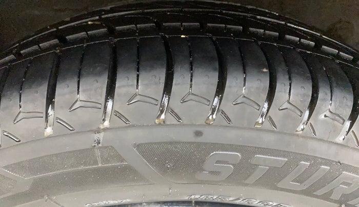 2013 Toyota Etios G, Petrol, Manual, 77,351 km, Right Rear Tyre Tread