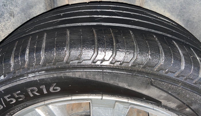 2022 Volkswagen VIRTUS HIGHLINE TSI 1.0 MT, Petrol, Manual, 59,237 km, Right Rear Tyre Tread