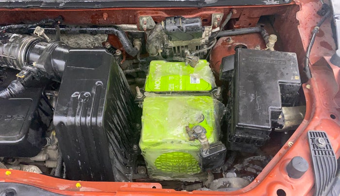 2016 Mahindra Kuv100 K8 D 6 STR, Diesel, Manual, 73,673 km, Engine View - Left