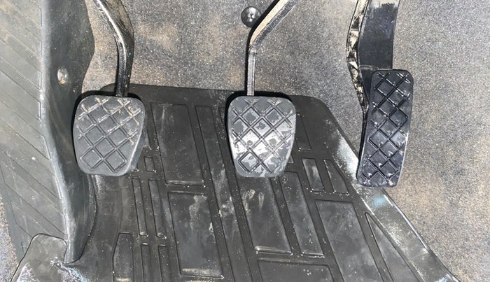 2022 Skoda SLAVIA ACTIVE 1.0L TSI MT, Petrol, Manual, 99,099 km, Pedals