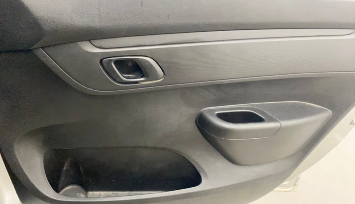 2019 Renault Kwid RXL, Petrol, Manual, 44,072 km, Driver Side Door Panels Control