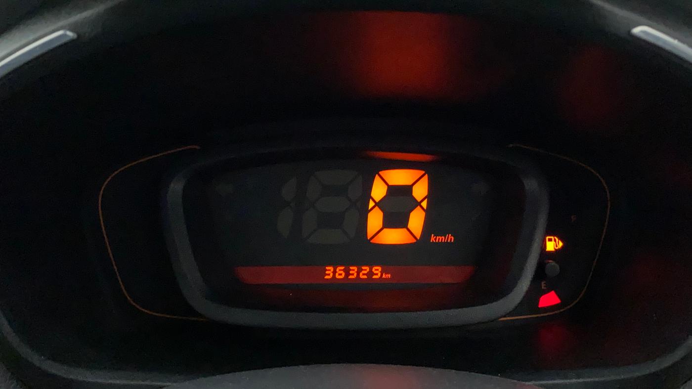 2016 Renault Kwid RXT 0.8, Petrol, Manual, 36,329 km, Odometer Image