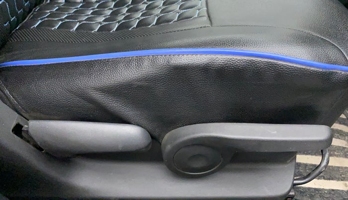 2018 Maruti S Cross ZETA 1.3, Diesel, Manual, 1,00,884 km, Driver Side Adjustment Panel