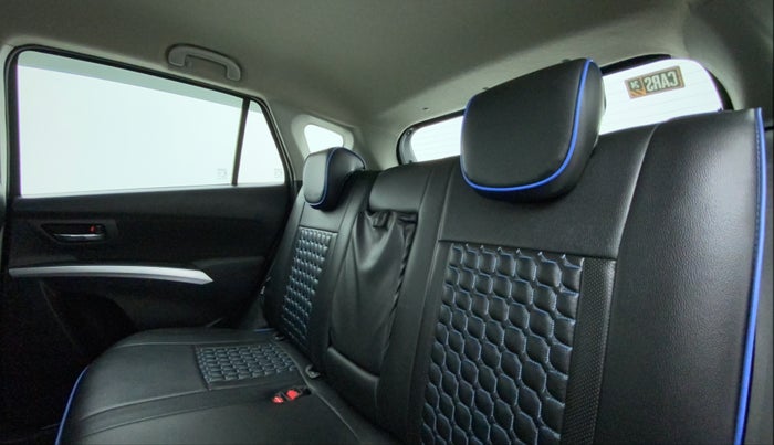 2018 Maruti S Cross ZETA 1.3, Diesel, Manual, 1,00,884 km, Right Side Rear Door Cabin