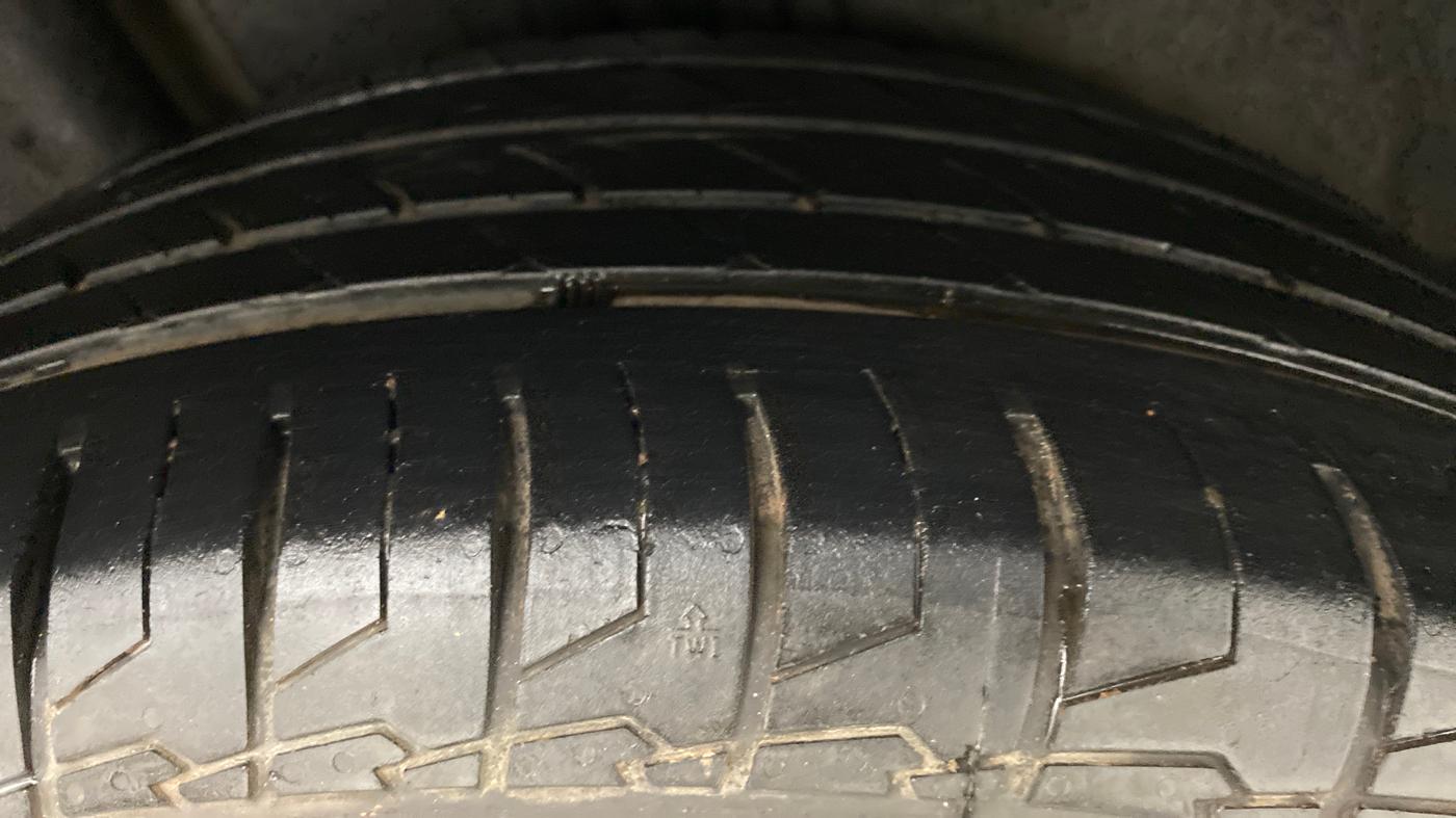 2021 Maruti S Cross ZETA AT 1.5 SHVS, Petrol, Automatic, 22,267 km, Right Rear Tyre Tread