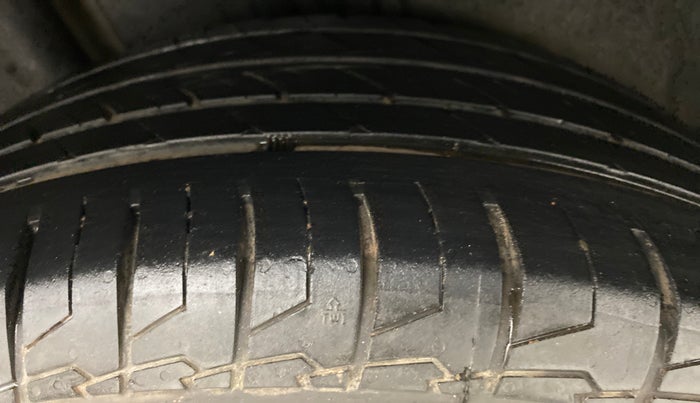 2021 Maruti S Cross ZETA AT 1.5 SHVS, Petrol, Automatic, 22,267 km, Right Rear Tyre Tread