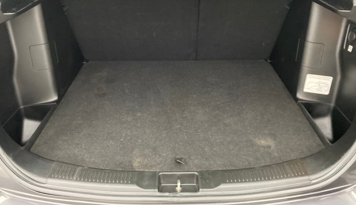 2021 Maruti S Cross ZETA AT 1.5 SHVS, Petrol, Automatic, 22,267 km, Boot Inside