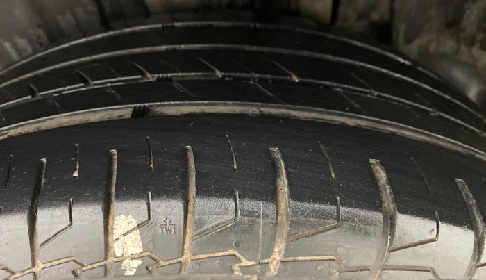 2021 Maruti S Cross ZETA AT 1.5 SHVS, Petrol, Automatic, 22,267 km, Left Rear Tyre Tread