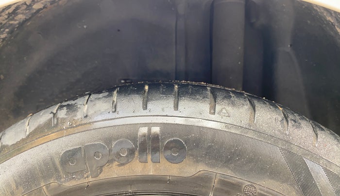 2019 Ford Figo Aspire TITANIUM 1.2 PETROL, Petrol, Manual, 52,267 km, Left Rear Tyre Tread