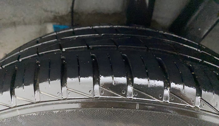 2022 Hyundai AURA S 1.2 CNG, CNG, Manual, 7,670 km, Left Rear Tyre Tread