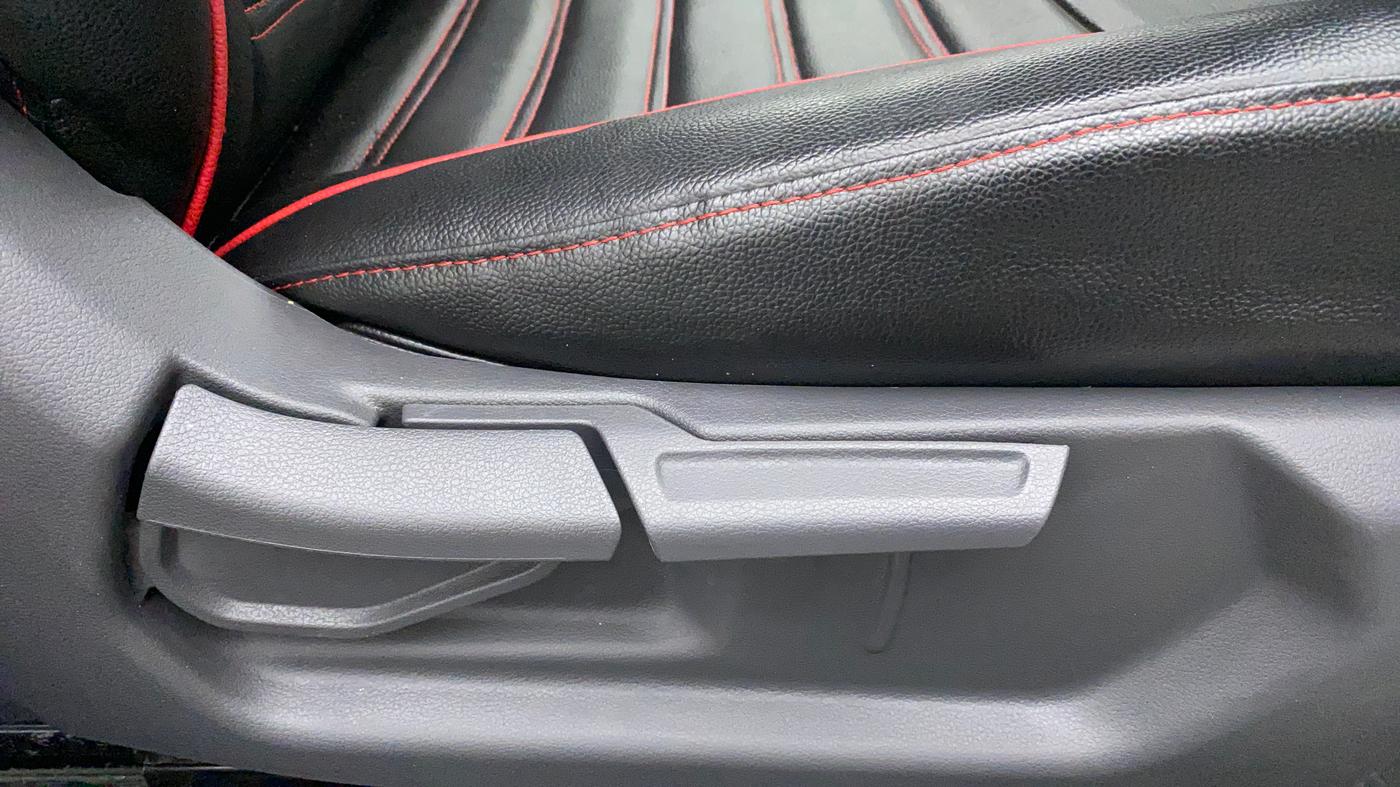 2022 Hyundai AURA S 1.2 CNG, CNG, Manual, 7,670 km, Driver Side Adjustment Panel