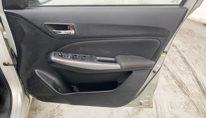 2021 Maruti Swift ZXI, Petrol, Manual, 54,043 km, Driver Side Door Panels Control