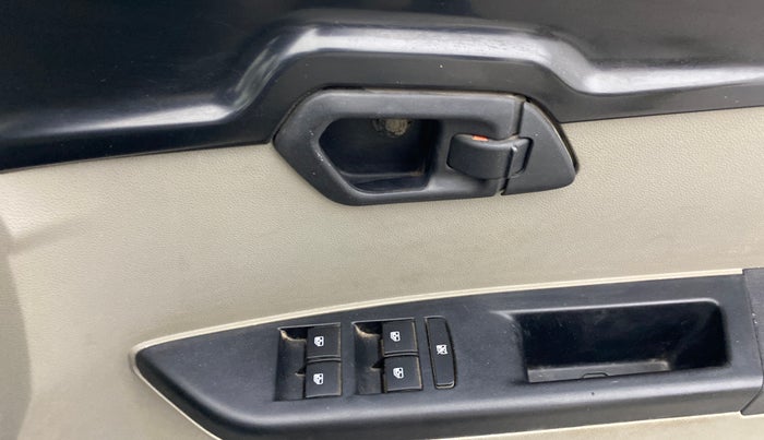 2017 Mahindra Kuv100 K4 PLUS D 6 STR, Diesel, Manual, 53,535 km, Driver Side Door Panels Control