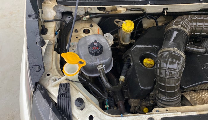 2017 Mahindra Kuv100 K4 PLUS D 6 STR, Diesel, Manual, 53,535 km, Engine View - Right