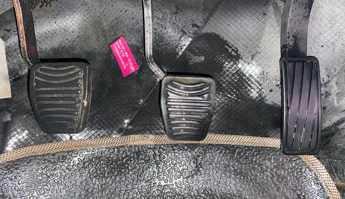 2017 Mahindra Kuv100 K4 PLUS D 6 STR, Diesel, Manual, 53,535 km, Pedals