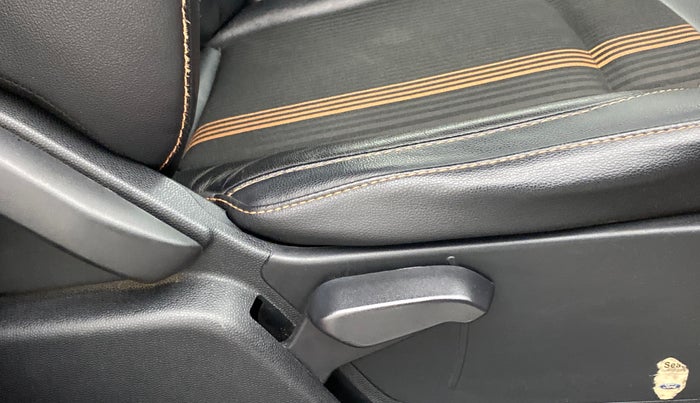 2019 Ford Ecosport 1.5  TITANIUM SPORTS(SUNROOF), Diesel, Manual, 41,273 km, Driver Side Adjustment Panel