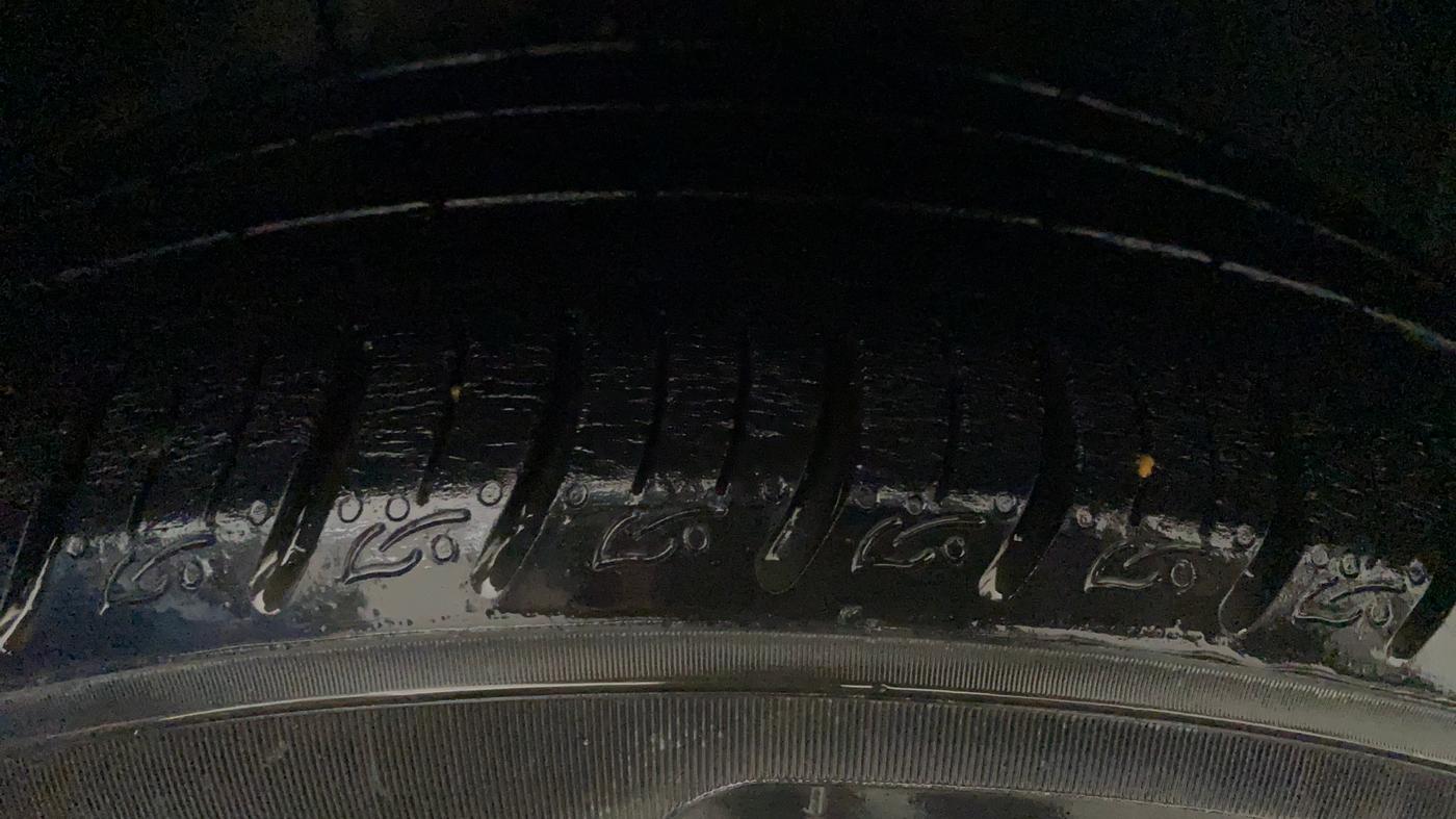 2021 Tata ALTROZ XZ PLUS PETROL, Petrol, Manual, 13,520 km, Right Front Tyre Tread