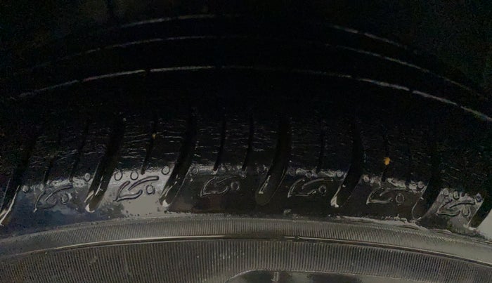 2021 Tata ALTROZ XZ PLUS PETROL, Petrol, Manual, 13,520 km, Right Front Tyre Tread