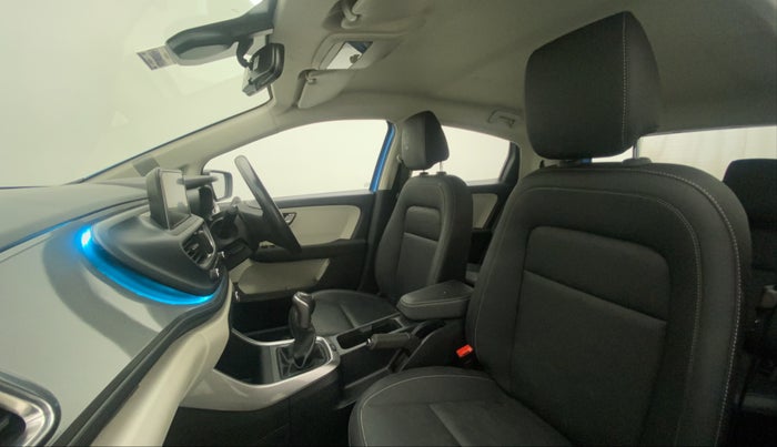2021 Tata ALTROZ XZ PLUS PETROL, Petrol, Manual, 13,520 km, Right Side Front Door Cabin