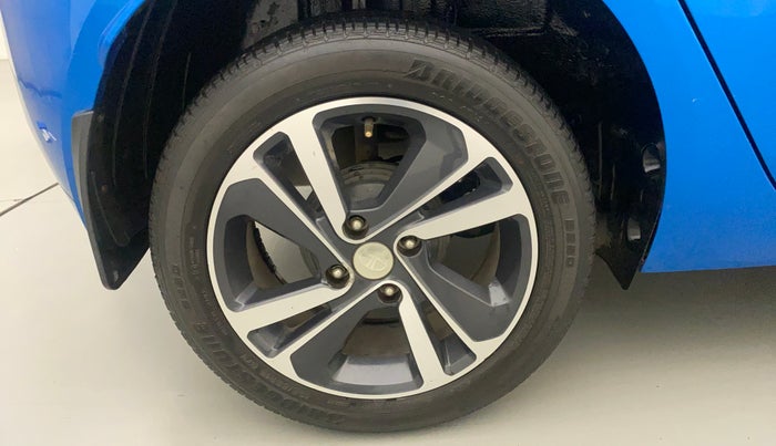 2021 Tata ALTROZ XZ PLUS PETROL, Petrol, Manual, 13,520 km, Right Rear Wheel