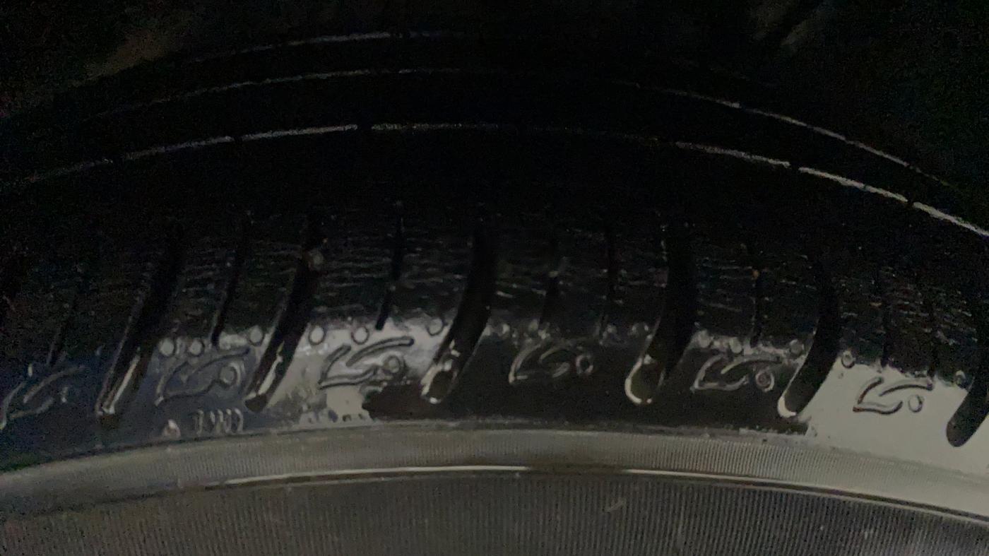 2021 Tata ALTROZ XZ PLUS PETROL, Petrol, Manual, 13,520 km, Left Front Tyre Tread