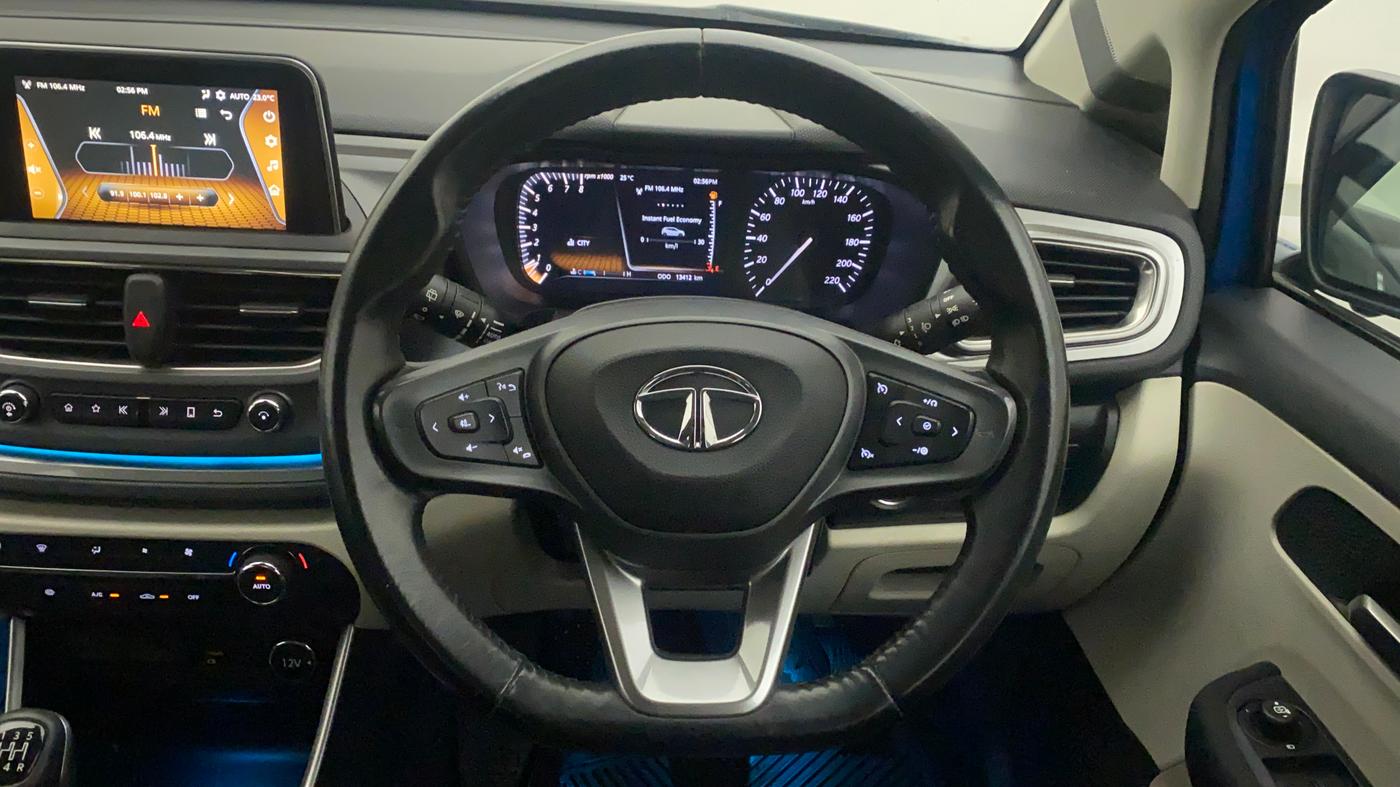 2021 Tata ALTROZ XZ PLUS PETROL, Petrol, Manual, 13,520 km, Steering Wheel Close Up